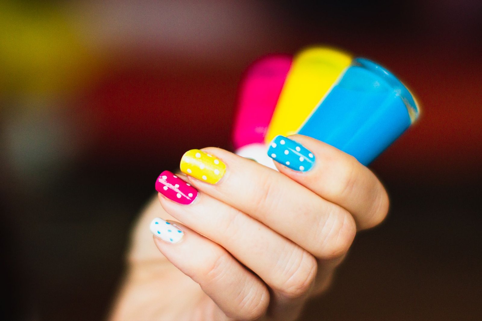hallowin nails designs for spooky Halloween looks
